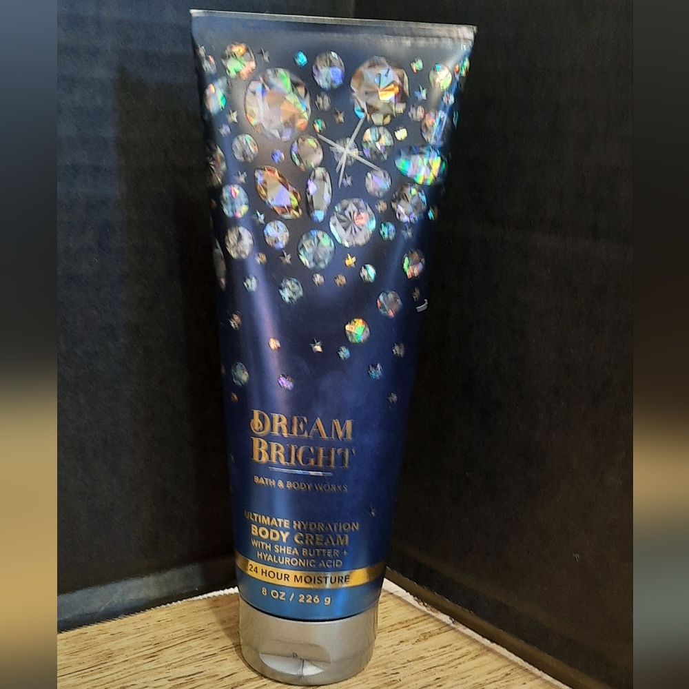 "DREAM BRIGHT"